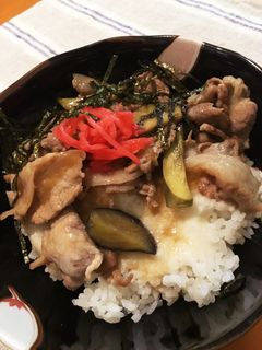 夏バテにピッタリ!甘辛豚肉のとろろ丼!-レシピのメイン写真