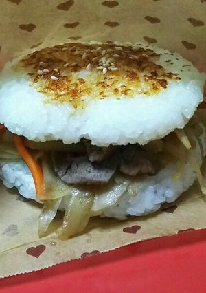 きんぴらごぼうのライスバーガー♡-レシピのメイン写真