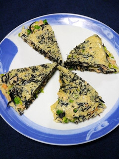 貧血痛風対策!レンジで鮭とひじきの卵焼き-レシピのメイン写真