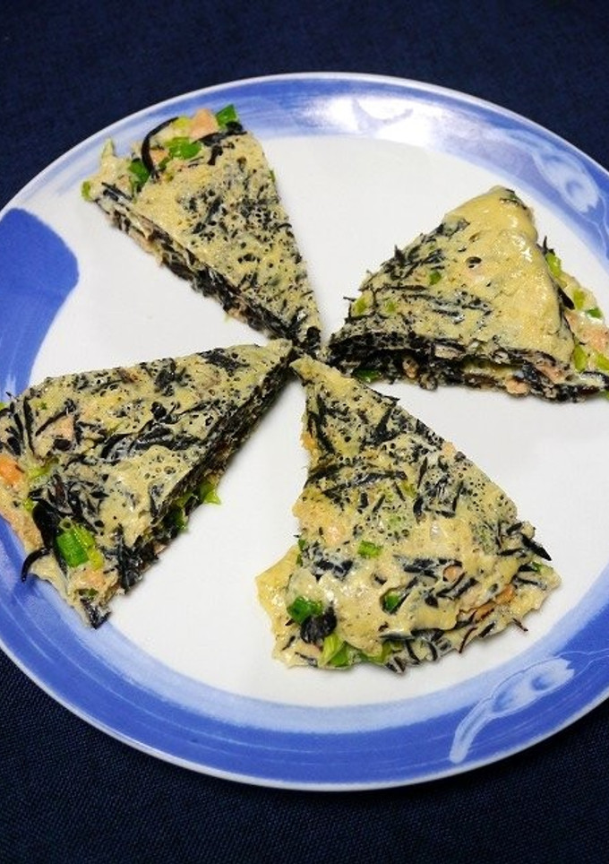 貧血痛風対策！レンジで鮭とひじきの卵焼き-レシピのメイン写真