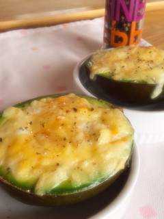 アボカドまるごとグラタン-レシピのメイン写真