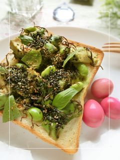 アボカド×枝豆の塩昆布*黒酢トースト-レシピのメイン写真
