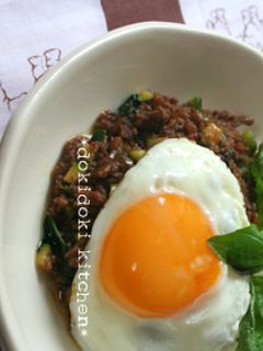 バジルたっぷり♡ガパオご飯-レシピのメイン写真