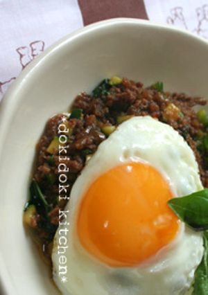 バジルたっぷり♡ガパオご飯-レシピのメイン写真