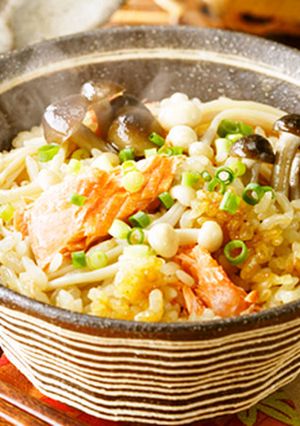 鮭ときのこの黄金炊き込みご飯-レシピのメイン写真