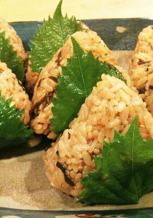 フジッコ煮の炊き込みご飯おにぎり-レシピのメイン写真