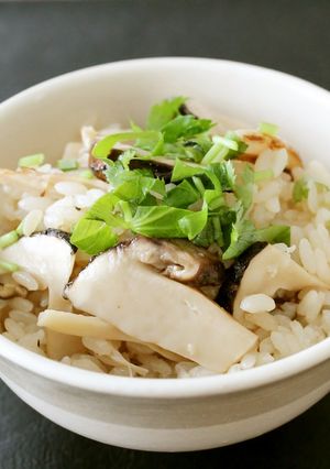 敬老の日に！昆布だしで炊く松茸ごはん-レシピのメイン写真
