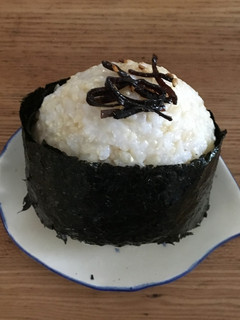 わさび風味ふじっこ煮ごま昆布おにぎり-レシピのメイン写真