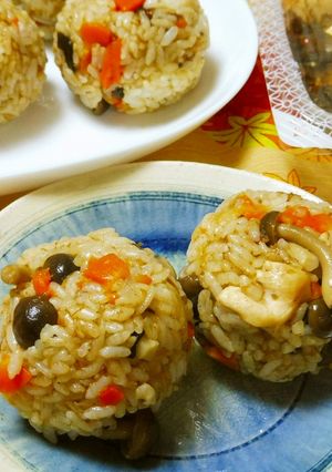栄養満点！五目よろこんぶおにぎり-レシピのメイン写真