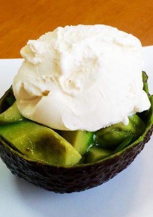 ハニーアボカドバニラアイス添え-レシピのメイン写真