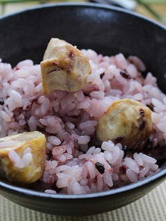 ホクホクの栗ごはん(赤飯風)-レシピのメイン写真