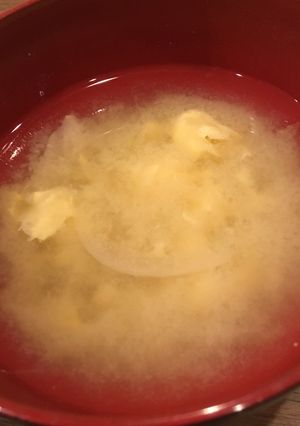 玉子とタマネギのお味噌汁-レシピのメイン写真