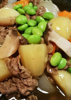 エリンギ入り＊彩り肉じゃが-レシピのメイン写真