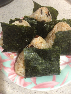 カルシウムたっぷり!頑張れ部活おにぎり-レシピのメイン写真
