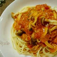 รูปของ 簡単☆ツナとしめじのトマトクリームパスタ