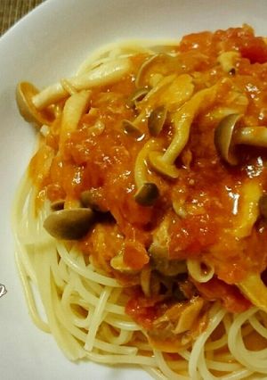 簡単☆ツナとしめじのトマトクリームパスタ-レシピのメイン写真