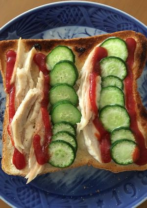 サラダチキンと胡瓜のケチャマヨトースト-レシピのメイン写真