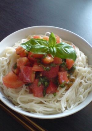 そうめんで簡単トマトの冷製カッペリーニ風-レシピのメイン写真