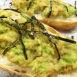 ふりかけで簡単♪アドカド総菜パン
