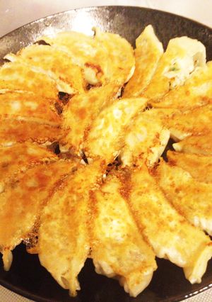野菜たっぷり✨失敗ナシの焼餃子-レシピのメイン写真