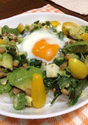 アボカドで美肌丼-レシピのメイン写真