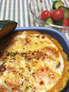 手軽に作る☆坊っちゃんかぼちゃグラタン-レシピのメイン写真