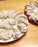 餃子は皮から手作り！モッチモチで美味しい