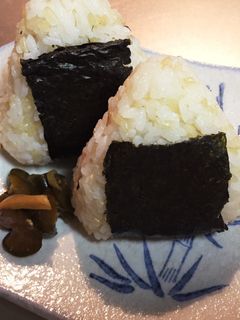 ふじっ子煮 ごま昆布のチーズおにぎり-レシピのメイン写真