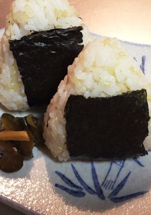 ふじっ子煮 ごま昆布のチーズおにぎり-レシピのメイン写真