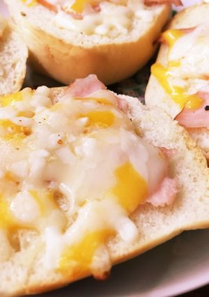 コストコのディナーロールでハムチーズパン-レシピのメイン写真