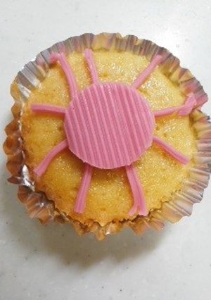さけるグミでおひさまカップケーキ★-レシピのメイン写真