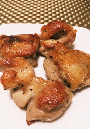 簡単！鶏もも肉のパリパリガーリック焼き！-レシピのメイン写真