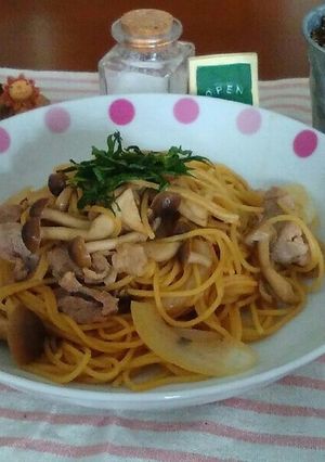 日曜のランチ♪豚肉としめじの和風パスタ♪-レシピのメイン写真