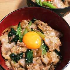 รูปของ 簡単！時短！スタミナ丼！
