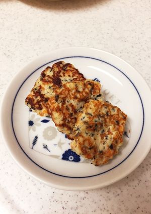 離乳食後期＊簡単手づかみ豆腐ハンバーグ-レシピのメイン写真