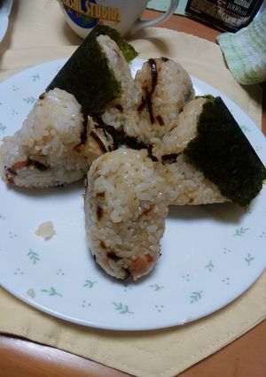 梅昆布おにぎり-レシピのメイン写真