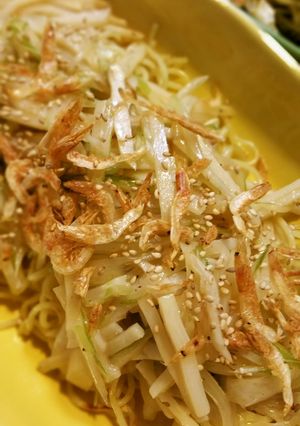 堅焼きそば♪セロリと筍と笹かまのあんかけ-レシピのメイン写真