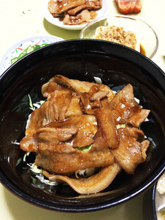 豚バラで簡単!焼肉丼-レシピのメイン写真