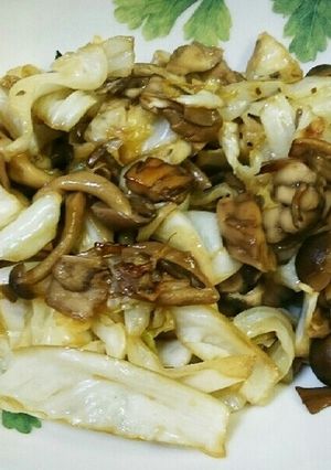 バター醤油で☆きのこたっぷりホットサラダ-レシピのメイン写真