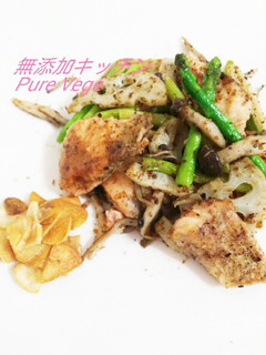 ふっくら秋鮭ときのこと蓮根の優しい炒め物-レシピのメイン写真