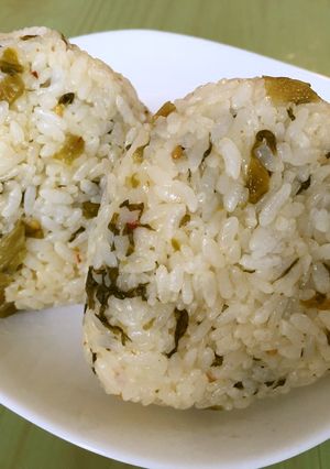 ☆博多辛子高菜 おにぎり-レシピのメイン写真