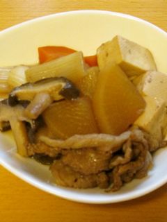 肉豆腐と根菜の唐辛子煮^^-レシピのメイン写真