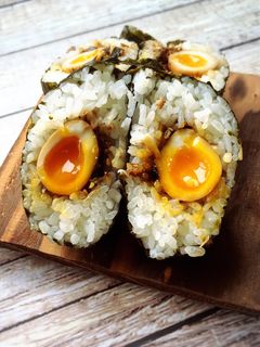 うずらの煮卵入りおむすび-レシピのメイン写真