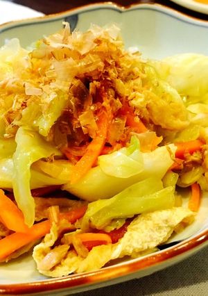 キャベツと人参・油揚げのツナ炒め-レシピのメイン写真