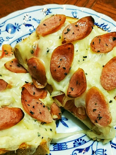 簡単で美味しい!ピザトースト-レシピのメイン写真