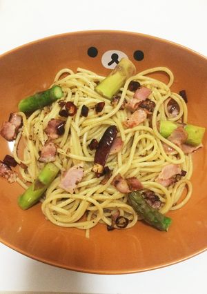 アスパラとベーコンの ペペロンチーノ-レシピのメイン写真