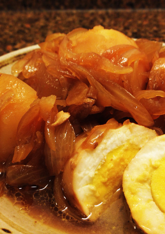 焼豚のタレじゃがいもと玉ねぎと卵の煮物♪-レシピのメイン写真