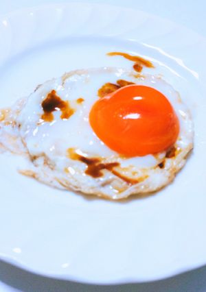 ヘンテコな形の目玉焼き-レシピのメイン写真