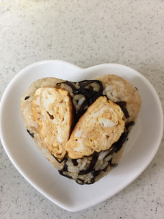 ハートのよろこんぶおにぎり-レシピのメイン写真