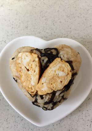 ハートのよろこんぶおにぎり-レシピのメイン写真
